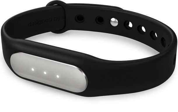 The new Xiaomi Mi Band 2 with Lcd display appears in a new pic